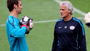 Rutten: "PSV are prima șansă, dar Rapid, Hapoel și Legia sunt echipe bune"