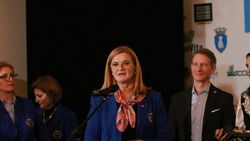 Reacția Elisabetei Lipă despre plângerea la DNA în care e acuzată că a premiat pentru medaliile olimpice bucătari, tâmplari şi ospătari: „Nu au zile libere. Am conştiința împăcată”