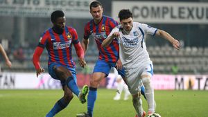 Adversara Stelei din finala Cupei Ligii vine cu un nou imn: "Suntem Pandurii!" Roș-albaștrii n-au parte de un astfel de cântec, în timp ce gorjenii sunt la a 4-a încercare