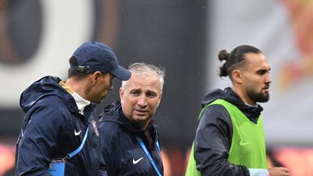 Dan Petrescu, mesaj pentru Nelu Varga: „Cu ocazia asta vedem că pentru unii jucători e greu la CFR”
