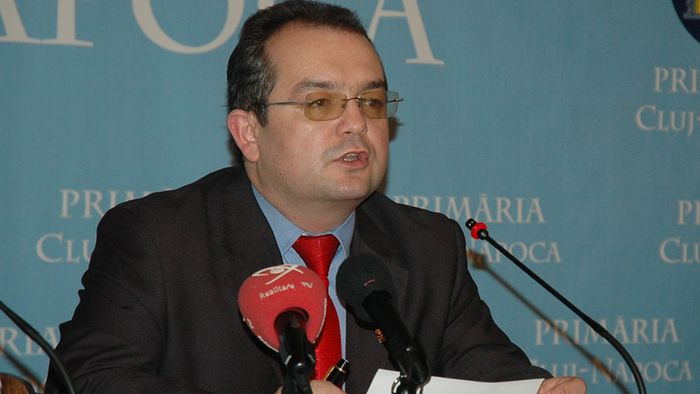 Boc nu știe cui să-i vândă U Cluj