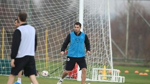 "U dă gol după 37 de ani!** Niculescu are șanse mari să marcheze"