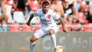 CFR Cluj pregătește un transfer unic în istoria clubului! Aduce un fotbalist din Italia care are clauză de reziliere nemaivăzută: 1.500 de euro!