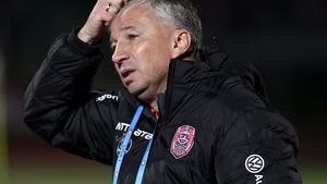 Noi detalii despre starea de sănătate a lui Dan Petrescu. „Este în continuare în spital! A fost dezamăgit!”