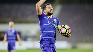 "Adio, dar ne revedem curând!" Acum patru zile și-a anunțat retragerea din fotbal, azi a semnat cu o echipă din Liga 1: "E un câștig pentru noi! A acceptat din capul locului"