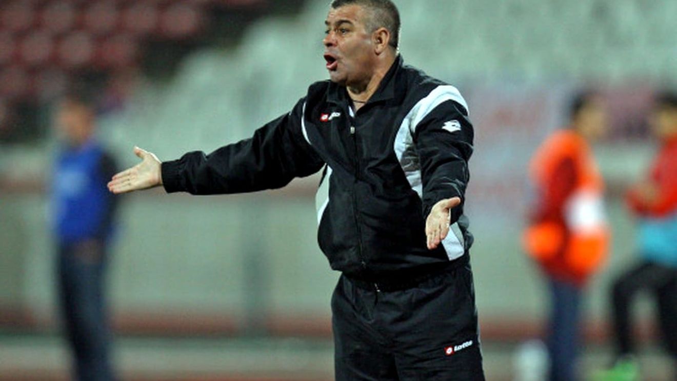 Marin Barbu „Magiun", la borna 62. „Eu l-am făcut golgeter la Steaua pe Puiu Iordănescu. Și azi, când mă văd cu el, îmi mulțumește pentru centrările primite" | INTERVIU