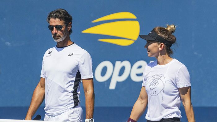 Simona Halep, mesaj emoționant pentru Patrick Mouratoglu, după ce noul elev al tehnicianului tocmai a câștigat un trofeu în fața lui Novak Djokovic!