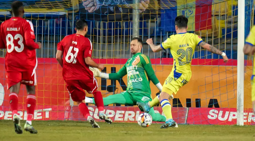 CSC Dumbrăvița l-a legitimat pe Eduard Pap înaintea meciului cu AFC Câmpulung Muscel. Clubul are cinci portari la echipa de seniori