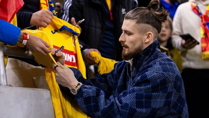 Transferul la Atletico Madrid care i-ar schimba cariera lui Radu Drăgușin. Cu oferta de la AC Milan pe masă, românul va avea de făcut o alegere imposibilă