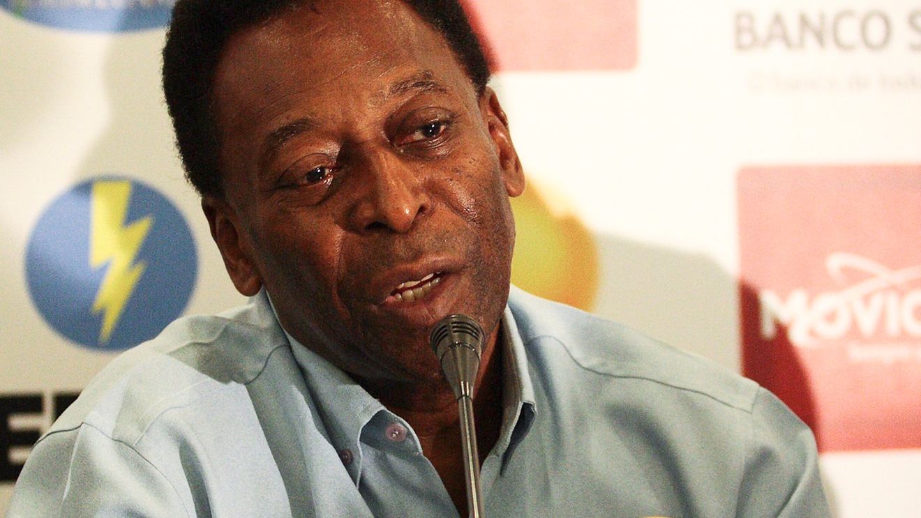 Pele:** "Nu e vina lui Maradona că e acolo, ci a Federației!"