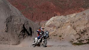 Parcurs glorios pentru Mani Gyenes la Dakar: locul 13 la general și primul loc la clasa Maraton cu 3 zile înainte de final
