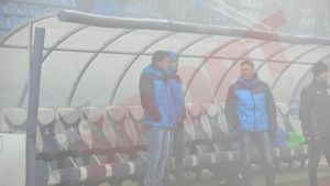 A izbucnit după un an aproape perfect: "E o rușine ce se întâmplă. Jucăm hochei sau fotbal?" Contra, după victoria cu Pandurii