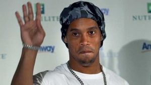 Ronaldinho: "Le mulțumesc fanilor că au avut încredere în mine"