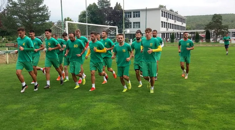 CS Mioveni nu mai concepe încă un sezon ratat în Liga 2. Negruț și Iacob, doi dintre nou-veniți, promit promovarea: ”Vara viitoare vrem să ne bucurăm alături de suporteri” / ”Ne batem pentru un loc în prima ligă”