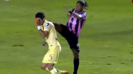 "Daună totală". VIDEO | Ronaldinho, la cea mai urâtă intervenție din toată cariera. Incredibil ce decizie a luat arbitrul