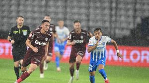 Sfântul Ilie nu l-a ajutat deloc pe Dan Petrescu, marchează numai cu fundașii! Scenariul primei etape de la Arad, glonț pe la urechile lui Mirel Rădoi. Cronică de Daniel Nazare