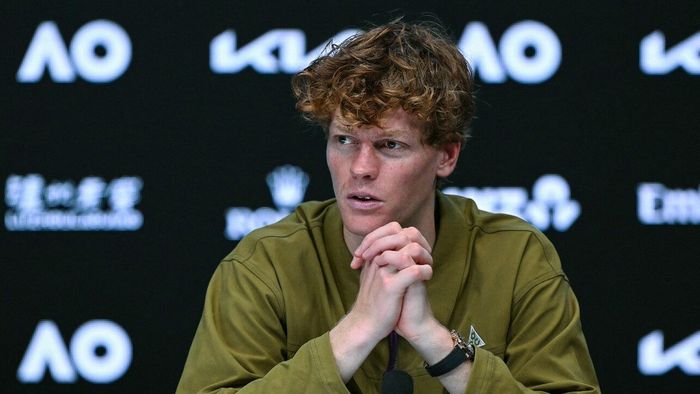 Jannik Sinner a explicat de ce a pierdut la Australian Open în fața lui Novak Djokovic, ajuns la 38 de ani: „Din cauza vârstei, el face asta” 