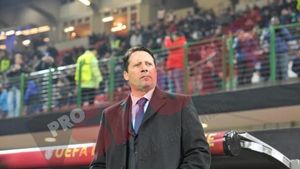 Moment inedit la Inter - CFR!** La 1-0 pentru italieni, Cadu a primit un bilețel de la Paulo Sergio! Ce scria pe bucata de hârtie