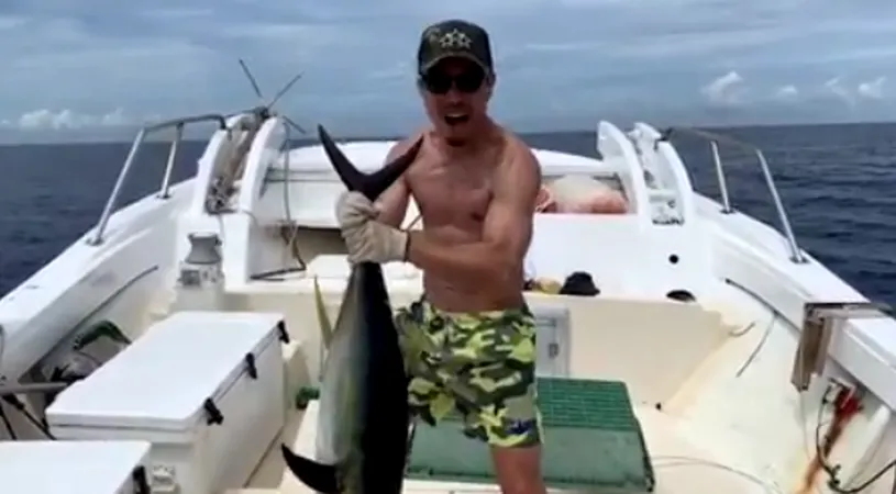 Nagatomo face furori pe internet! VIDEO | A prins un ton gigantic la ultima partidă de pescuit