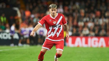 Transferul lui Andrei Rațiu la FC Barcelona depinde de banii arabilor. Presa catalană a făcut anunțul: „Are numele marcat cu roșu!”