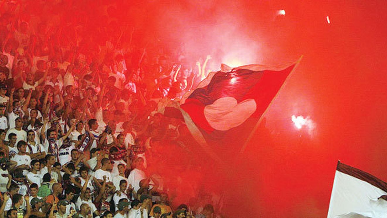 Top Pariu: 100% fotbal » Pachetul Zilei ajunge la cota 11.00 »»