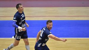 Constanța a pierdut un om important înaintea finalei cu Dinamo! Ce pedeapsă a primit Vujovic, după o reacție nervoasă la adresa arbitrului
