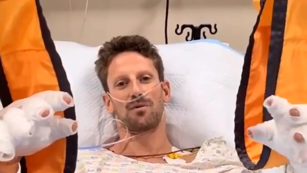 Imagini tulburătoare din spital cu Romain Grosjean după groaznicul accident suferit în Bahrain de pilotul de Formula 1: „Dacă nu aveam dispozitivul, acum nu mai puteam vorbi cu voi!” | VIDEO