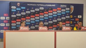 Selecționerul Norvegiei se teme ca jucătorii săi să nu fie atacați de cei 30.000 de copii: „Sper că se vor comporta frumos”. Lagerback laudă România pentru jocul din Feroe, dar spune că e irelevant