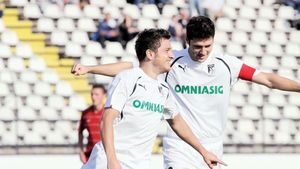 George, mai riști?** Rapid vrea doi jucători de la Sportul Studențesc, deși perioada de transferuri s-a încheiat!