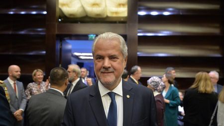 Dezvăluirile unui impresar de fotbal care a fost „coleg” de pușcărie cu Adrian Năstase, fostul premier al României: „Vorbea cu toată lumea”