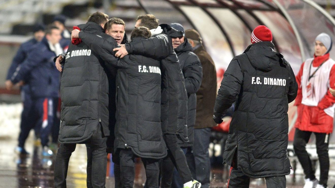 Un fost jucător și antrenor la Dinamo deplânge situația în care a ajuns clubul din „Ștefan cel Mare”. „Părea un proiect frumos, dar e dezastru. Fanii trăiec o dezamăgire cruntă”