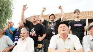 Victoria de la Leucușești City!** De la deplasările de la Manchester și Stuttgart, la farmecul ligii a V-a: "Doamne, unde am ajuns" Super FOTO