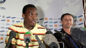 Essien și Ashley Cole, țintele lui Mourinho! VEZI cât oferă Realul!