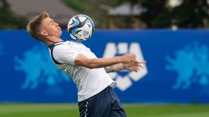 Claudiu Petrila, salt important după transferul la Rapid! Fosta vedetă a lui CFR Cluj se poate umple de bani în Giulești. Cât va câștiga în primul sezon și cum arată contractul jucătorului | EXCLUSIV