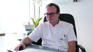 Trebuia să-l opereze pe Florin Busuioc, dar avea telefonul închis. Prima reacție a medicului: "Care e problema?"