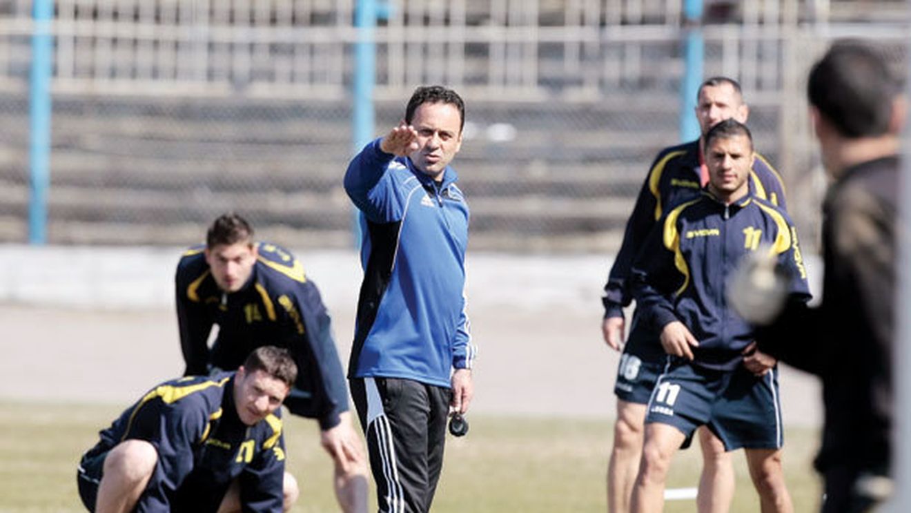 'Jucam până la 45 de ani, dacă nu era Gigi'** Povestea omului 'lucrat' de cumnatul Ilie Stan la Becali și care a ajuns să regrete că a ales Steaua în loc de Dinamo 