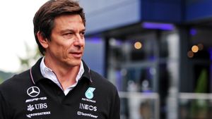 Asta da afacere cu Mercedes: a luat 300.000.000 de euro pentru jumătate din acțiunile pe care a plătit 50.000.000 de euro