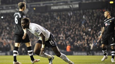 Louis Saha** a semnat un contract pe un sezon cu Sunderland