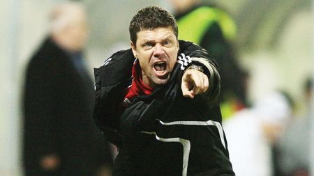 "Te dăm afară când vrem noi!" Tratativele dintre Dinamo și Tibor Selymes s-au împotmolit la o clauză ciudată 
