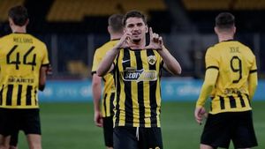 Răzvan Marin, integralist în Levski - AEK. Ce notă a primit românul