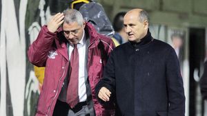 Manea: "Nu știu dacă mai rămân la Rapid! Voi discuta cu Dinu Gheorghe"