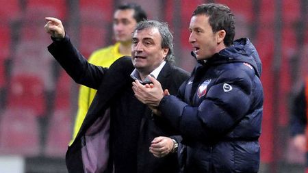 'Clasamentul nu e corect, au fost prea multe greșeli de arbitraj!'** Mihai Stoica a dezvăluit cum se alcătuiește primul 11 la Steaua