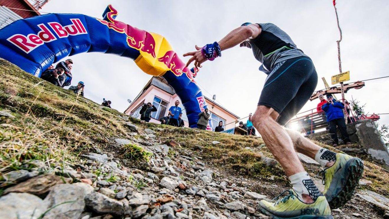 Trei sportivi au învins telescaunul din Parâng la Red Bull Outrun the Lift 2019