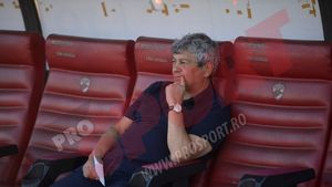 "Nu se poate cere performanță acum! Steaua are câțiva ani înaintea lui Dinamo din punctul ăsta de vedere" Ce spune Lucescu despre meciurile naționalei