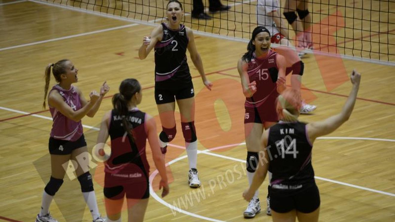 Scandal la finala Cupei României la volei feminin. Știința Bacău a câștigat trofeul după ce Dinamo s-a retras de pe teren!
