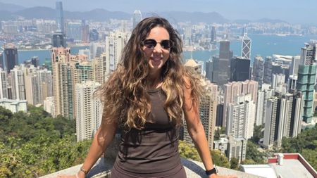 Mihaela Buzărnescu, apariție senzuală în costum de baie! Cum arată la 37 de ani