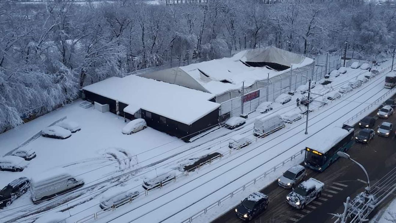 Fotbalul, afectat de ninsori! Baza din Ghencea a fost răpusă de zăpadă. ”Este păcat, aș spune sinistru!”