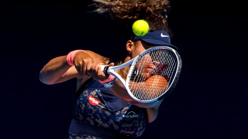Naomi Osaka, prima finalistă de la Australian Open! Victorie clară cu Serena Williams în 76 de minute