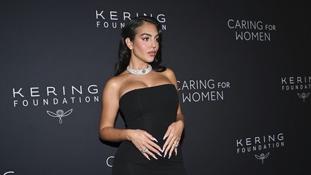 Georgina Rodriguez, apariție spectaculoasă cu un Ferrari de peste 500.000 de euro