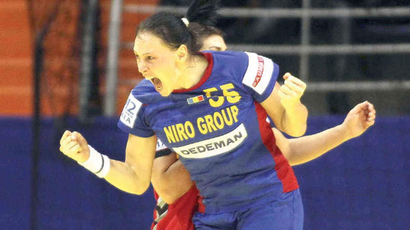 Tadici se ține de cuvânt: remaniere DRASTICĂ‚!** Doar trei jucătoare au supraviețuit după Euro 2012. Surprizele de la prima acțiune